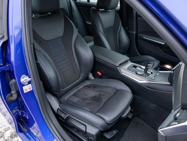 BMW 3 Series سابعاً (G2x)، سيدان — المقاعد الأمامية
