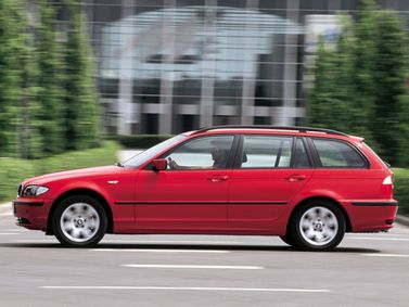 BMW 3 Series IV (E46) Рестайлинг, Универсал 5 дв. — вид слева