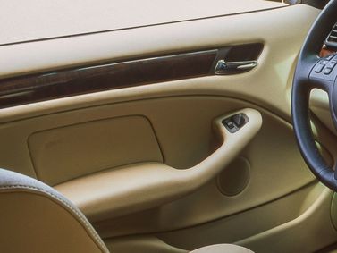 BMW 3 Series IV (E46)، واجون 5 أبواب — تفصيل داخلي