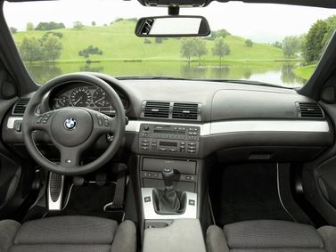 BMW 3 Series IV (E46) Рестайлинг, Универсал 5 дв. — передняя панель