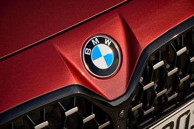 BMW 4 Series ز 22، ز 23، ز 26، ليفتباك Gran Coupe — شعار السيارة واسم الطراز