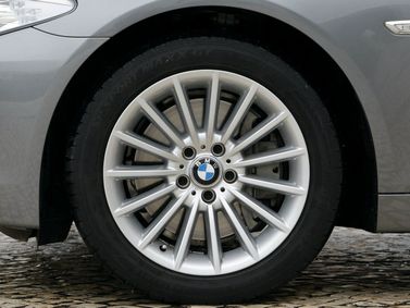 BMW 5 Series السادس (ف10/ف11/ف07)، سيدان — جنط العجلة