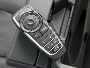 BMW 5 Series السادس (ف10/ف11/ف07)، سيدان Long — تفصيل داخلي