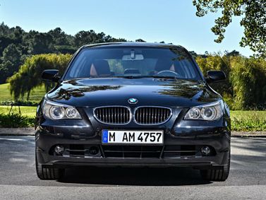 BMW 5 Series V (E60/E61)، سيدان — منظر أمامي