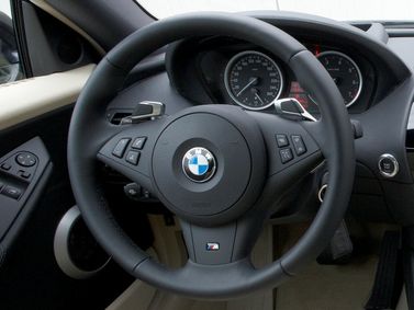 BMW 6 Series فيس ليفت الثاني (E63/E64)، كوبيه — عجلة القيادة
