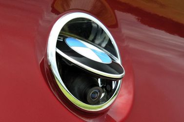 BMW 6 Series ثالثاً (ف06/ف13/ف12)، كوبيه — شعار السيارة واسم الطراز