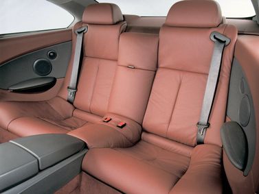 BMW 6 Series II (E63/E64)، كوبيه — المقاعد الخلفية