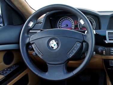 BMW 7 Series IV (E65/E66)، سيدان Long — عجلة القيادة