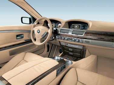 BMW 7 Series عملية فيس ليفت IV (E65/E66)، سيدان — منطقة السائق