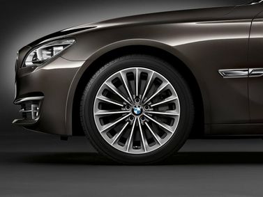 BMW 7 Series V (F01/F02/F04) عملية فيس ليفت V (F01/F02/F04)، سيدان — جنط العجلة