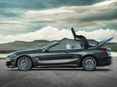 BMW 8 Series II (خ14/ج15/ج16)، قابلة للتحويل — منظر من الجانب الأيسر