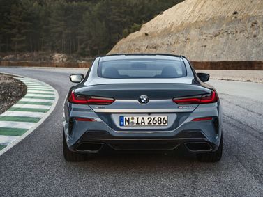 BMW 8 Series II (خ14/ج15/ج16)، كوبيه — منظر خلفي