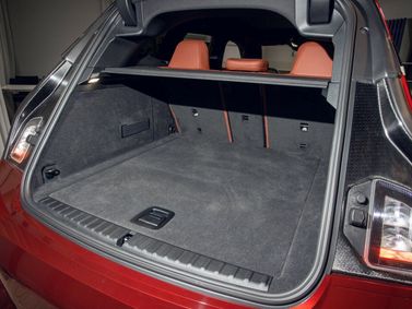 BMW iX I (I20)، دفع رباعي 5 أبواب — حجرة الأمتعة