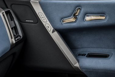BMW iX I (I20)، دفع رباعي 5 أبواب — تفصيل داخلي