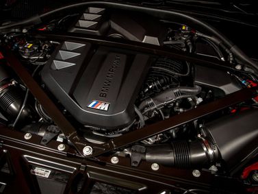 BMW M2 G87، كوبيه — حجرة المحرك