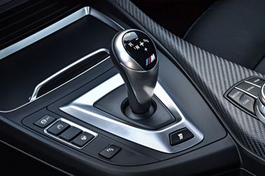 BMW M2 عملية فيس ليفت F87، كوبيه — محدد ناقل الحركة