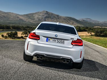 BMW M2 عملية فيس ليفت F87، كوبيه — منظر خلفي