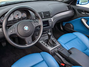 BMW M3 III (E46)، قابلة للتحويل — منطقة السائق