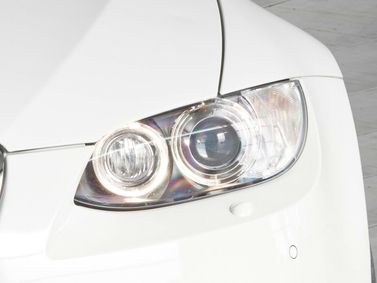 BMW M3 IV (E90)، سيدان — المصباح الأمامي