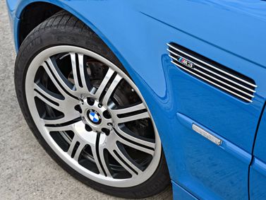 BMW M3 III (E46)، قابلة للتحويل — جنط العجلة