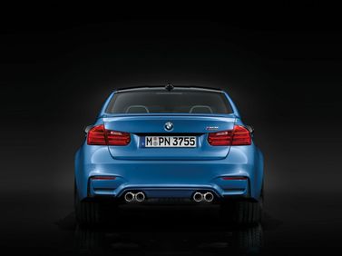 BMW M3 V (F80)، سيدان — منظر خلفي