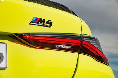 BMW M4 G82/G83، كوبيه — المصباح الخلفي