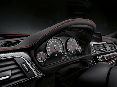 BMW M4 عملية فيس ليفت F82/F83، كوبيه — لوحة العدادات