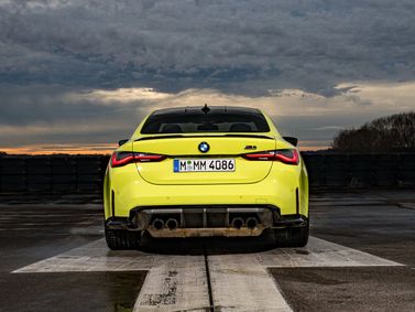 BMW M4 G82/G83، كوبيه — منظر خلفي