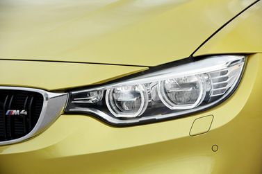 BMW M4 F82/F83، كوبيه — المصباح الأمامي