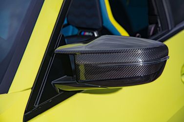 BMW M4 G82/G83، كوبيه — مرآة جانبية