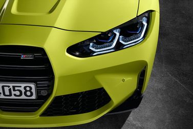 BMW M4 G82/G83، كوبيه — المصباح الأمامي