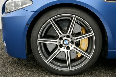 BMW M5 عملية فيس ليفت V (F10)، سيدان — جنط العجلة