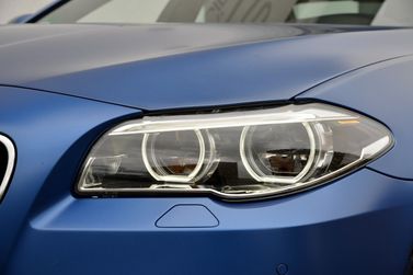 BMW M5 عملية فيس ليفت V (F10)، سيدان — المصباح الأمامي