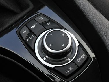 BMW X1 I (E84)، دفع رباعي 5 أبواب — الكونسول الوسطي