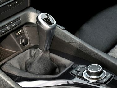 BMW X1 I (E84)، دفع رباعي 5 أبواب — محدد ناقل الحركة