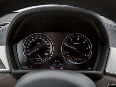 BMW X2 I (F39), Внедорожник 5 дв. — панель приборов