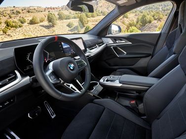 BMW X2 II (U10), Внедорожник 5 дв. — место водителя
