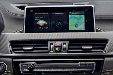 BMW X2 I (F39), Внедорожник 5 дв. — экран мультимедийной системы