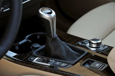 BMW X3 II (F25)، دفع رباعي 5 أبواب — محدد ناقل الحركة