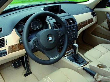 BMW X3 I (E83) فيس ليفت، دفع رباعي 5 أبواب — منطقة السائق