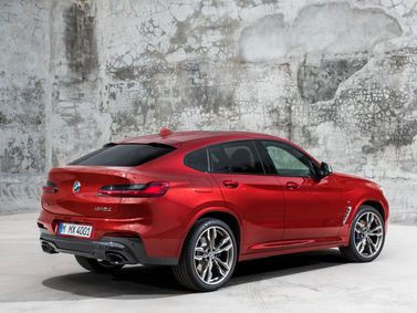 BMW X4 II (G02), Внедорожник 5 дв. — вид сзади справа