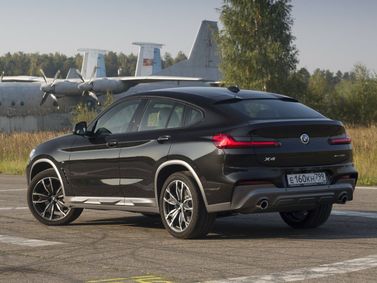 BMW X4 II (G02), Внедорожник 5 дв. — вид сзади слева