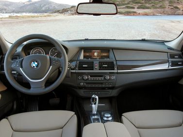 BMW X5 II (E70)، دفع رباعي 5 أبواب — لوحة القيادة