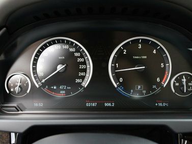BMW X5 III (F15)، دفع رباعي 5 أبواب — لوحة العدادات