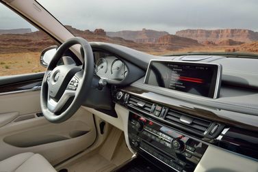 BMW X5 III (F15)، دفع رباعي 5 أبواب — لوحة القيادة
