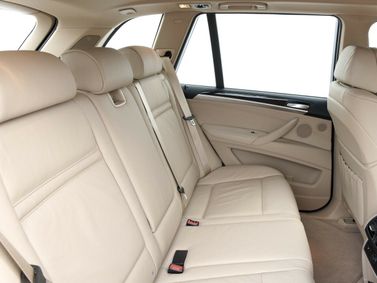 BMW X5 عملية فيس ليفت II (E70)، دفع رباعي 5 أبواب — المقاعد الخلفية