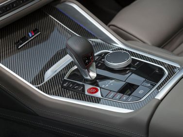 BMW X5 M III (F95)، دفع رباعي 5 أبواب — محدد ناقل الحركة