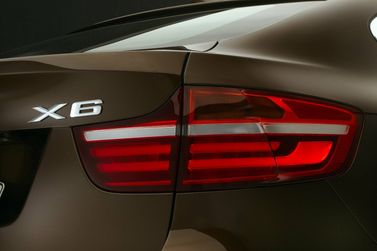 BMW X6 I (E71) فيس ليفت، دفع رباعي 5 أبواب — المصباح الخلفي