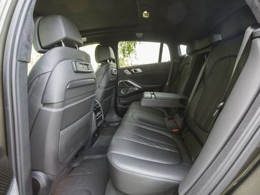 BMW X6 III (G06), Внедорожник 5 дв. — задние сиденья