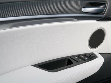 BMW X6 M ط (E71)، دفع رباعي 5 أبواب — تفصيل داخلي